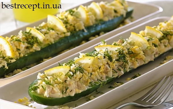 ОГІРКИ, ФАРШИРОВАНІ РИСОМ І ЯЙЦЯМИ