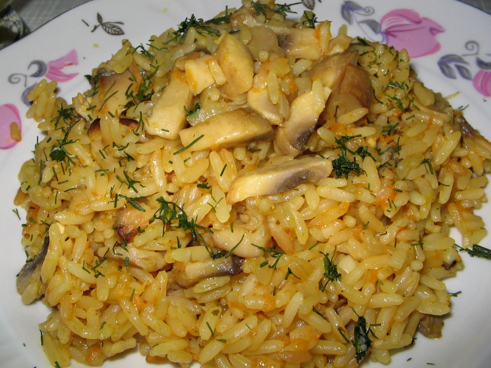 Плов із грибами