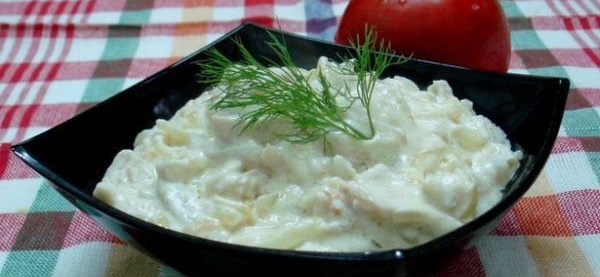 Рубець у білому соусі